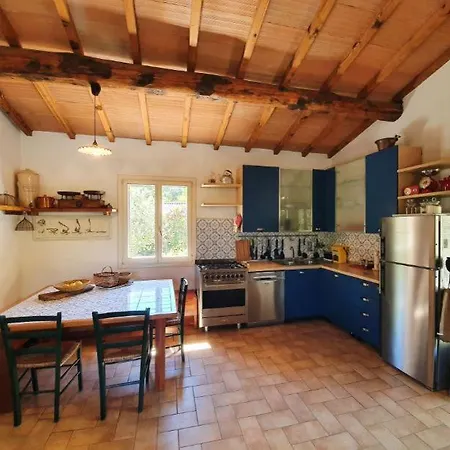 Casa vacanze Elbadamare - Casa Pergola *